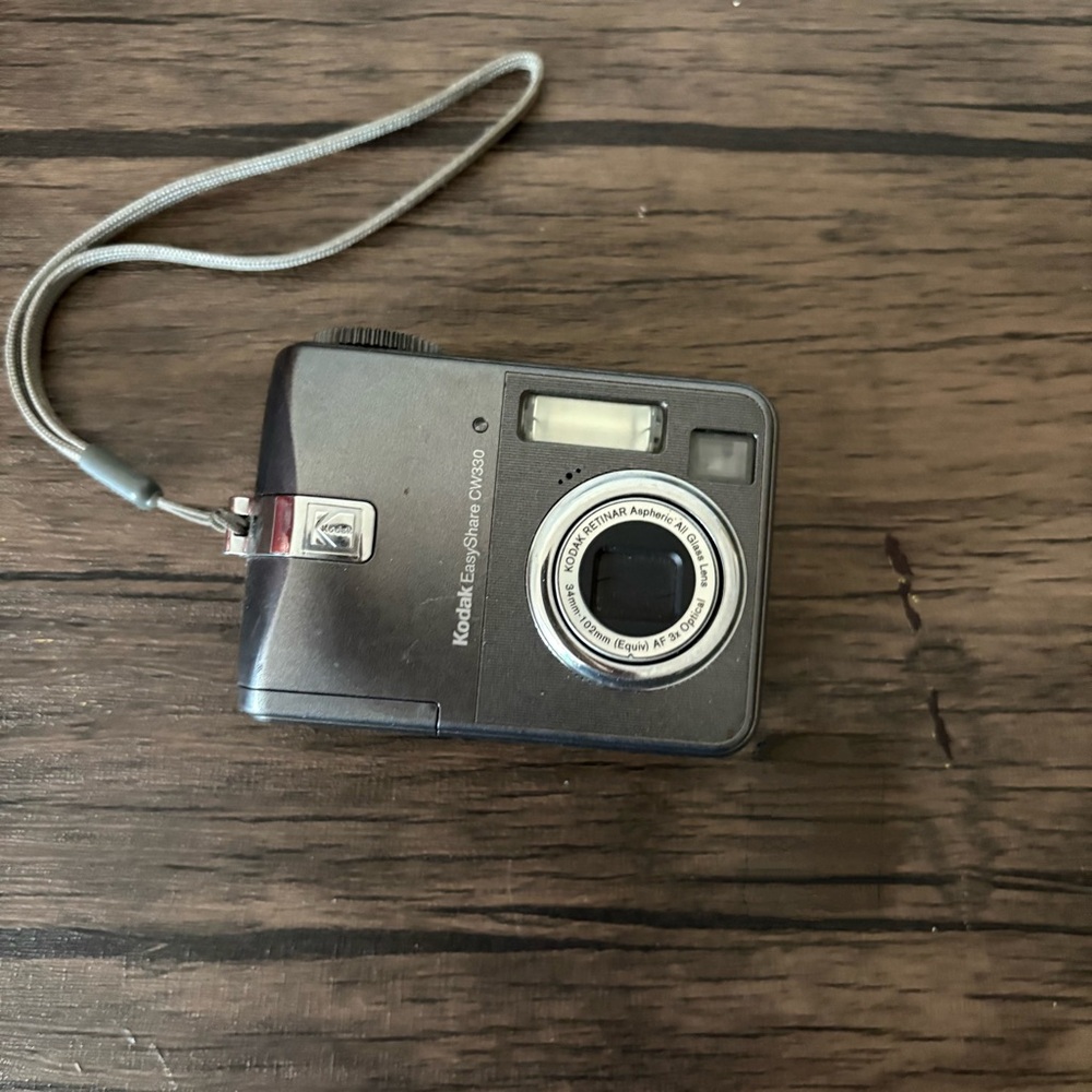 Kodak EasyShare CW330 Digital Camera‎ Digicam Silver  ** Parts Only**